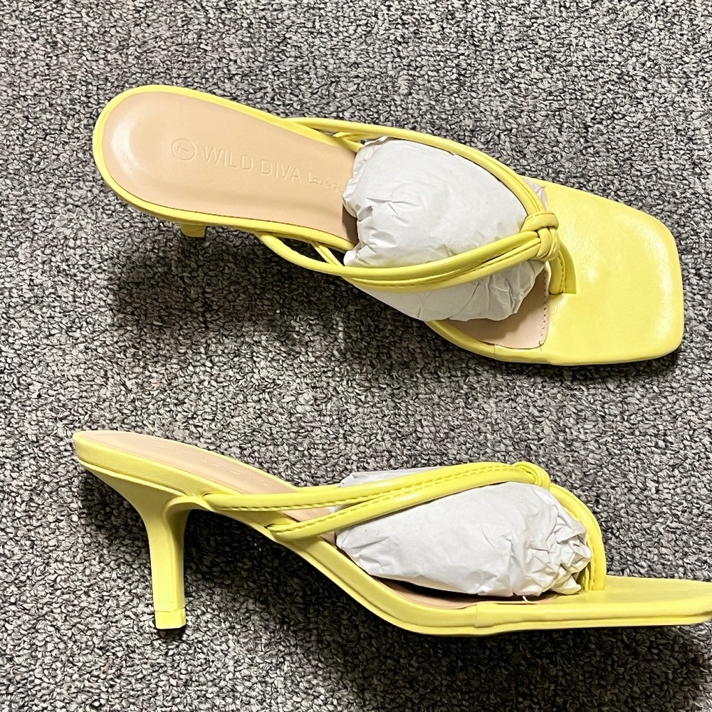 Kitten yellow heels